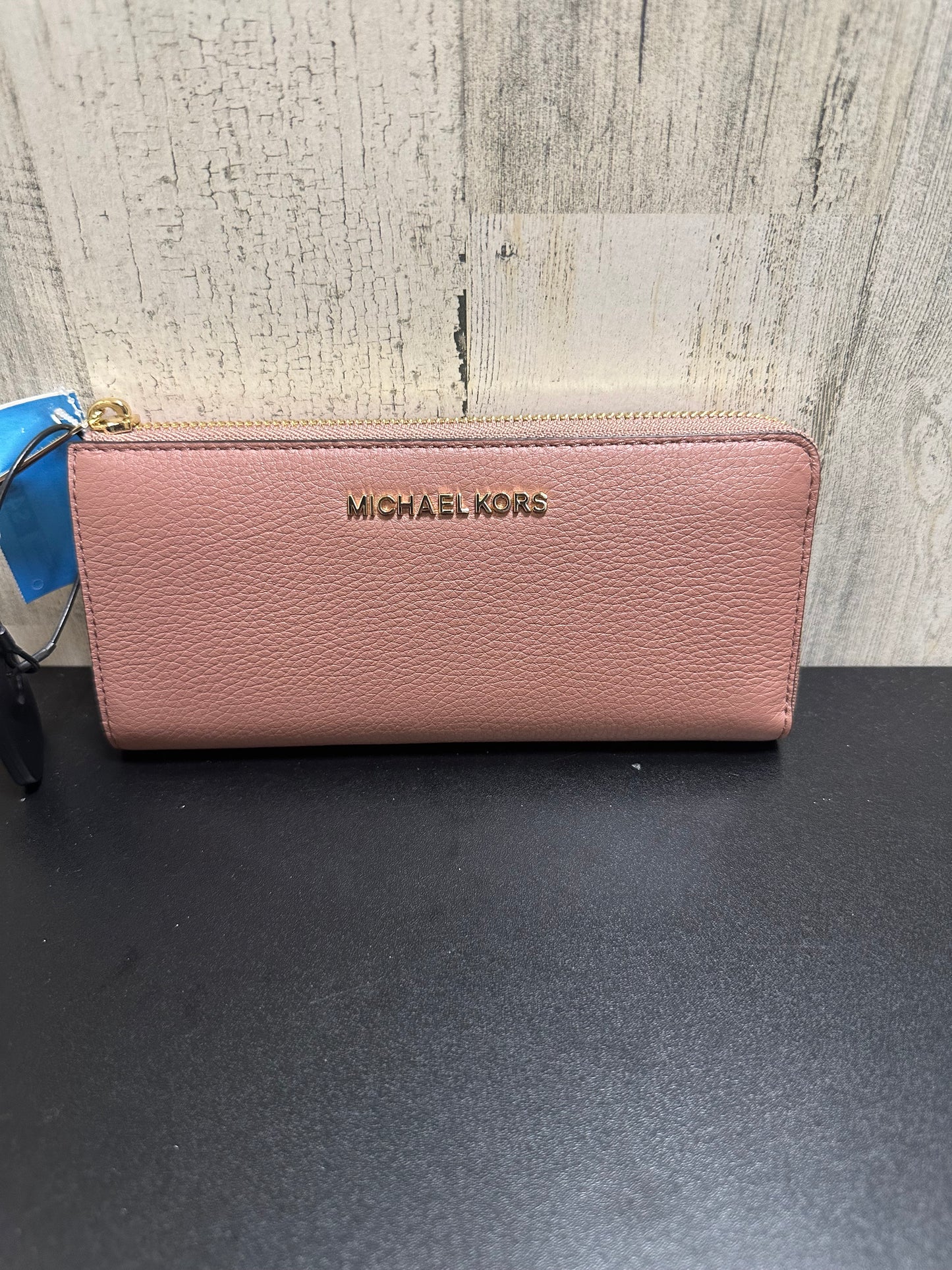 Wallet Designer By Michael Kors  Size: Medium