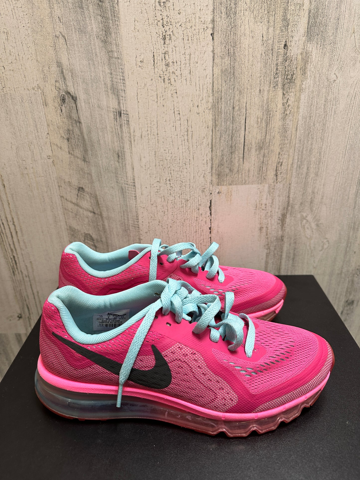 Shoes Athletic By Nike  Size: 7